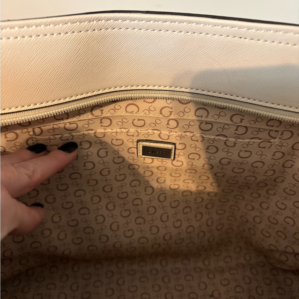 GUESS Logo Tote Bag Cream Beige Monogram Shoulder Bag NWOT - Picture 6 of 13